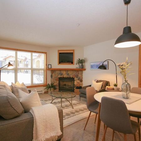 Crystal Forest 2Br Ski In Ski Out With Private Hot Tub Sun Peaks Exteriör bild
