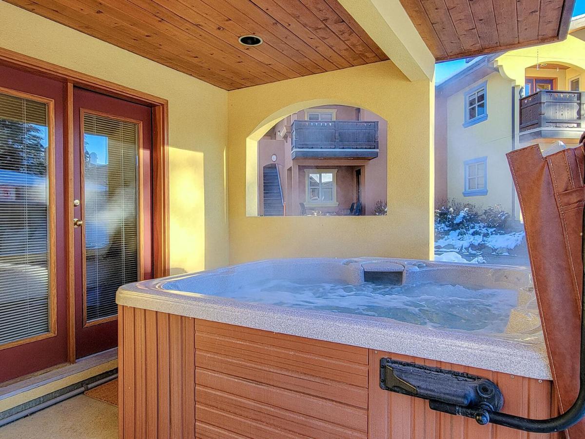 Crystal Forest 2Br Ski In Ski Out With Private Hot Tub Sun Peaks Exteriör bild